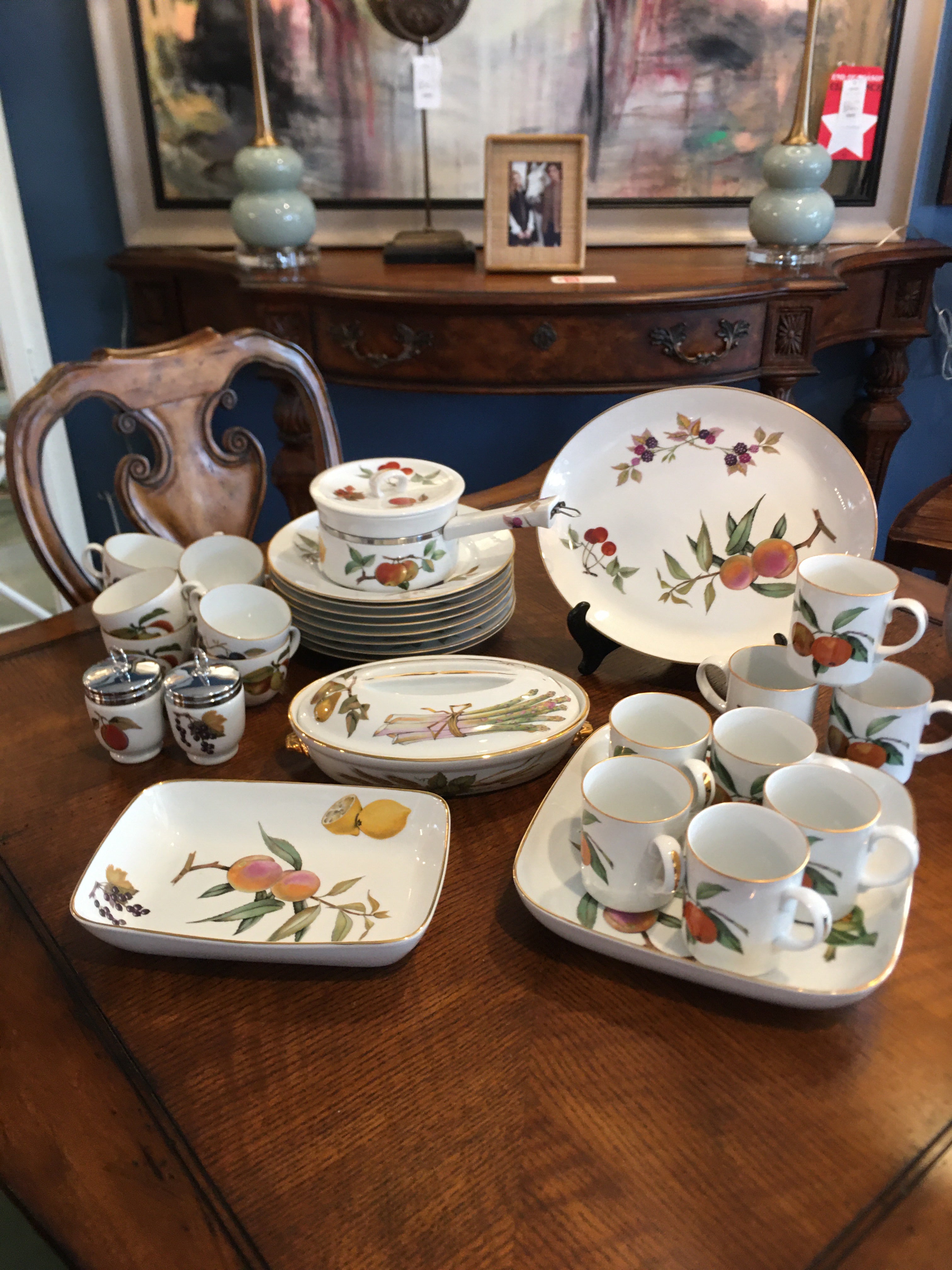 CHINA ROYAL WORCESTER EVESHAM – Consign & Design