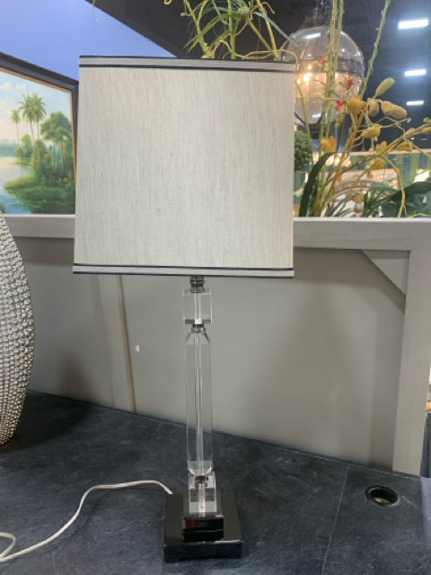 BASSETT TABLE LAMP CRYSTAL BASE GREY SHADE