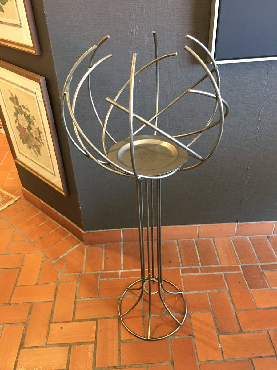 METAL  PLANT OR CANDLE STAND