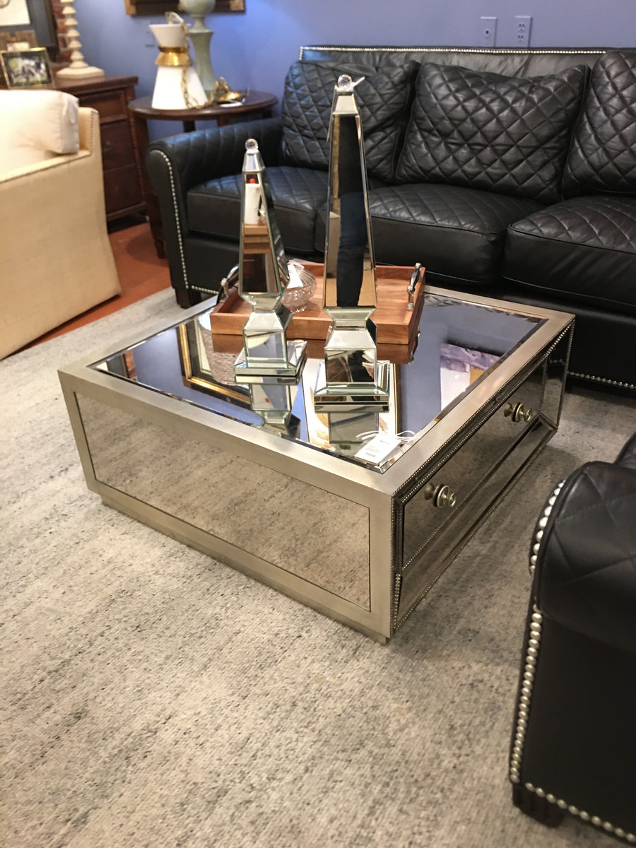 COFFEE TABLE MIRRORED