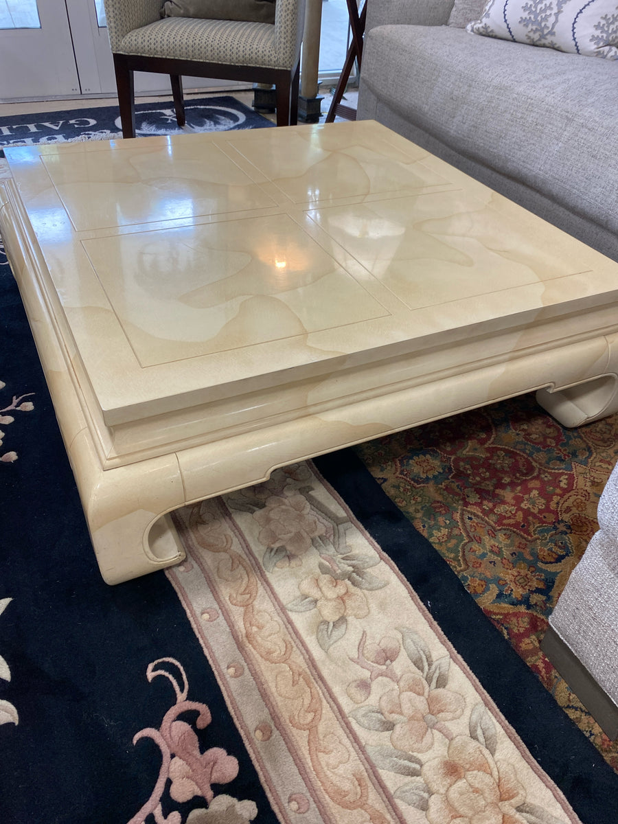 HENREDON COFFEE TABLE BLONDE TONE