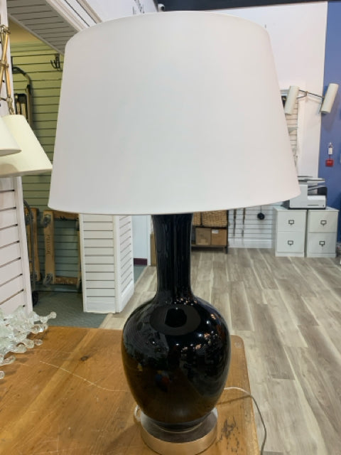 TABLE LAMP BLACK LACQUER WITH WHITE SHADE