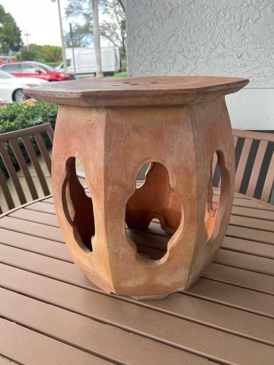 TERRACOTTA PLANT STAND