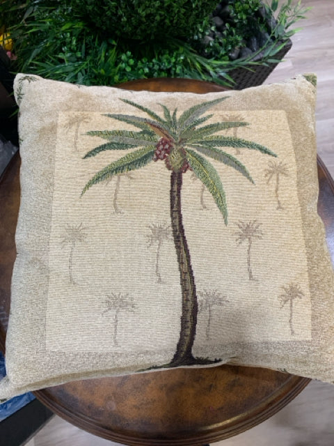 PILLOW PALM TREE