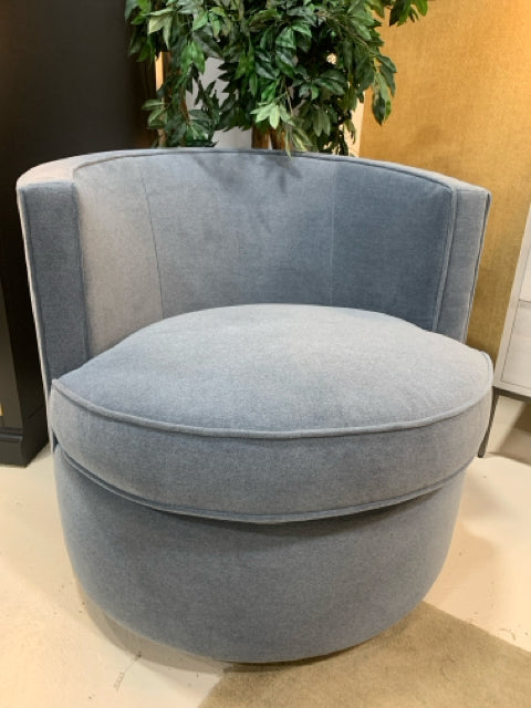 BERNHARDT FLEUR FABRIC  SWIVEL  CHAIR BLUE