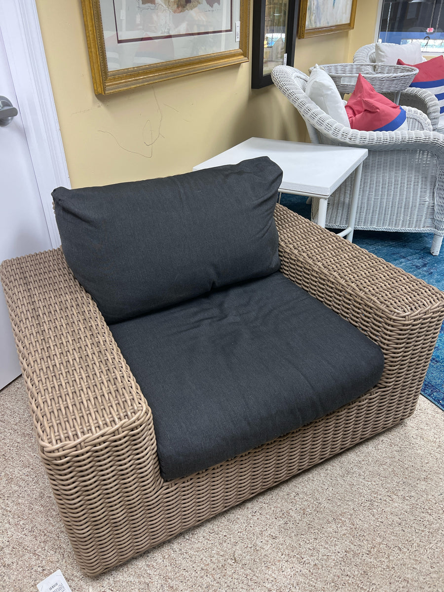 PATIO SECTIONAL CHAIR WEAVE WITH BLACK CUSHIONS