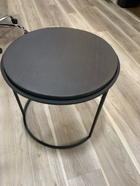 HARDY SIDE TABLE BLACK TOP