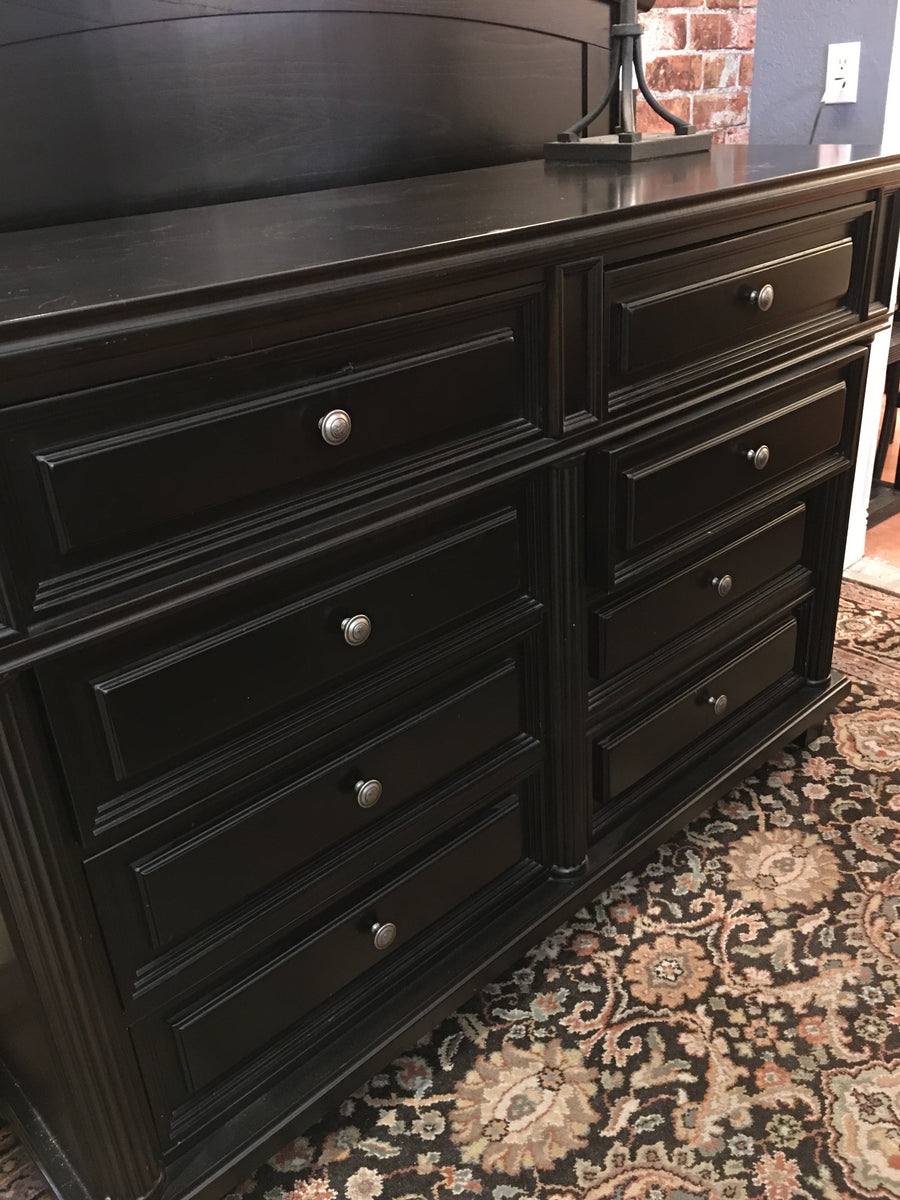 DRESSER 8 DRAWER BLACK BY DREXEL