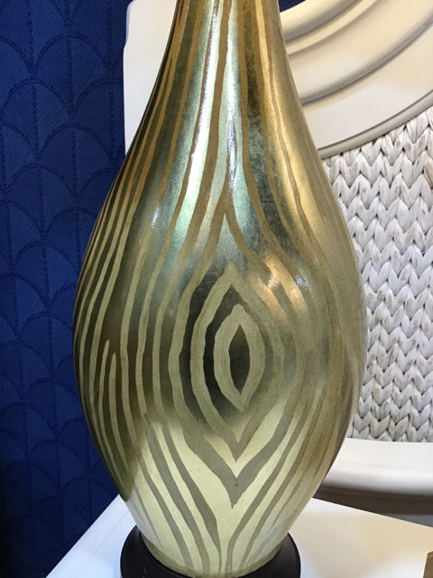 **TABLE LAMP TWO TONE GOLD