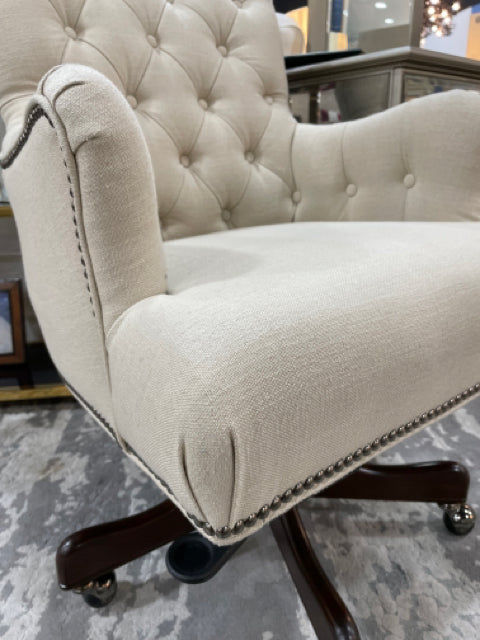 HOOKER OFFICE CHAIR CREAM TUFTED FABRIC ON CASTERS