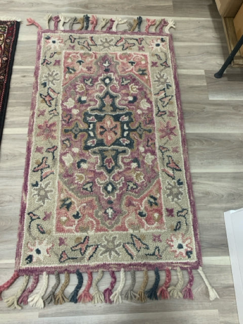 RUG PINK AND CREAM