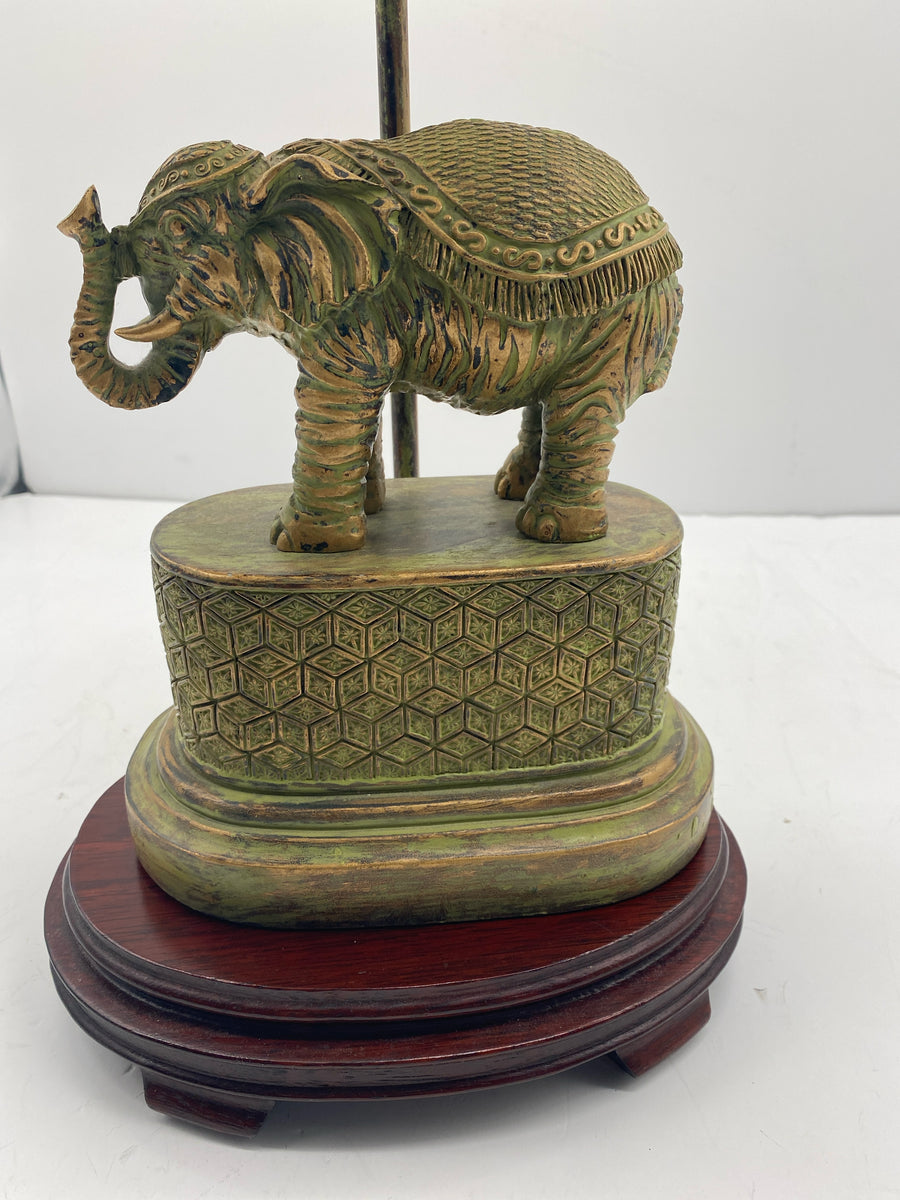 TABLE LAMP ELEPHANT ON PEDESTAL