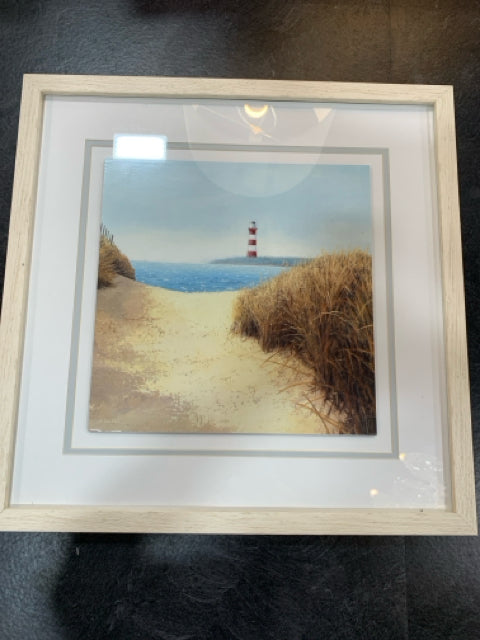 PRINT LIGHT  HOUSE WHITE FRAME