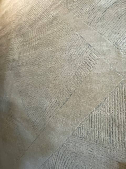 RUG PRN01 IVORY 7'9"X 9'9"