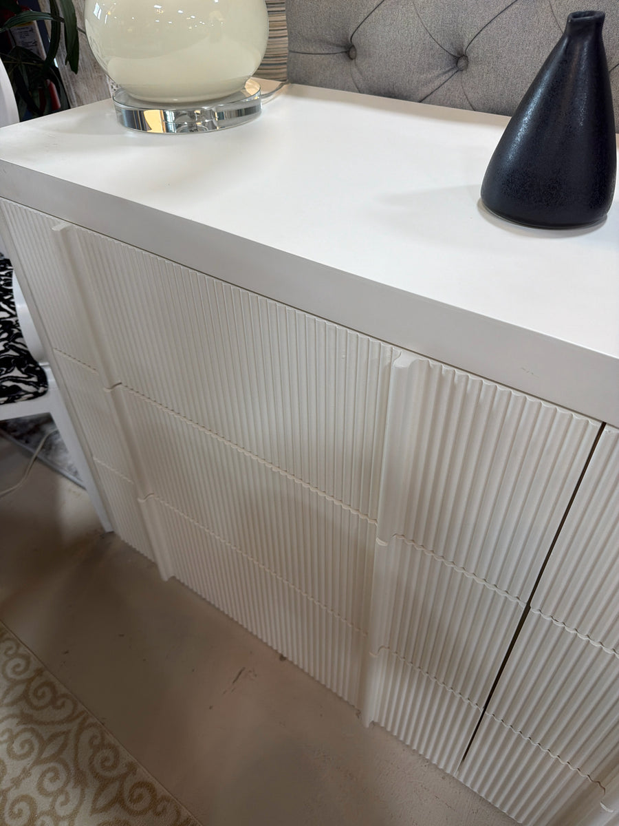 PER CONDITION DRESSER IVORY RIDGED DETAIL SIX DRAWERS