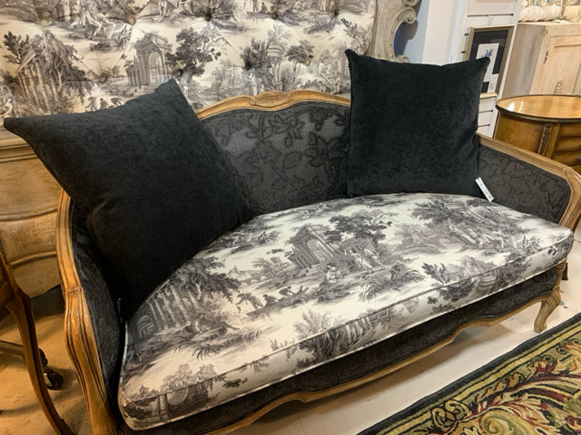 SETEE GREY TOILE  UPHOLSTERY