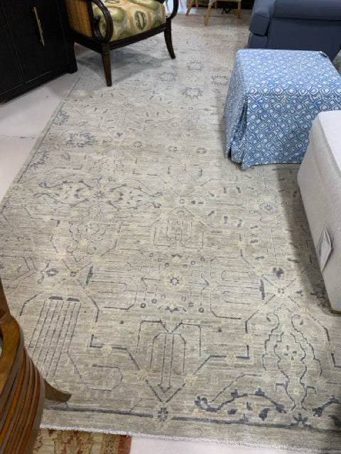 RECTANGULAR RUG BLUE AND TAN HAND KNOTTED