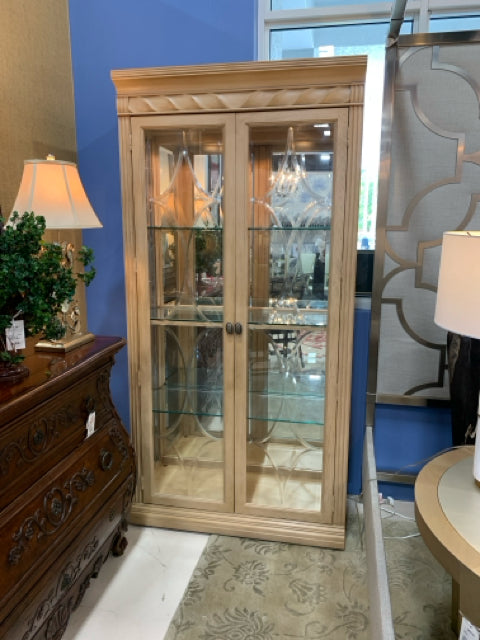 BERNHARDT  ARMOIRE LIGHT WOOD GLASS DOOR 3 SHELVES