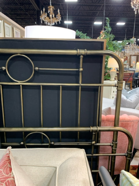 HEADBOARD QUEEN BRASS TONE