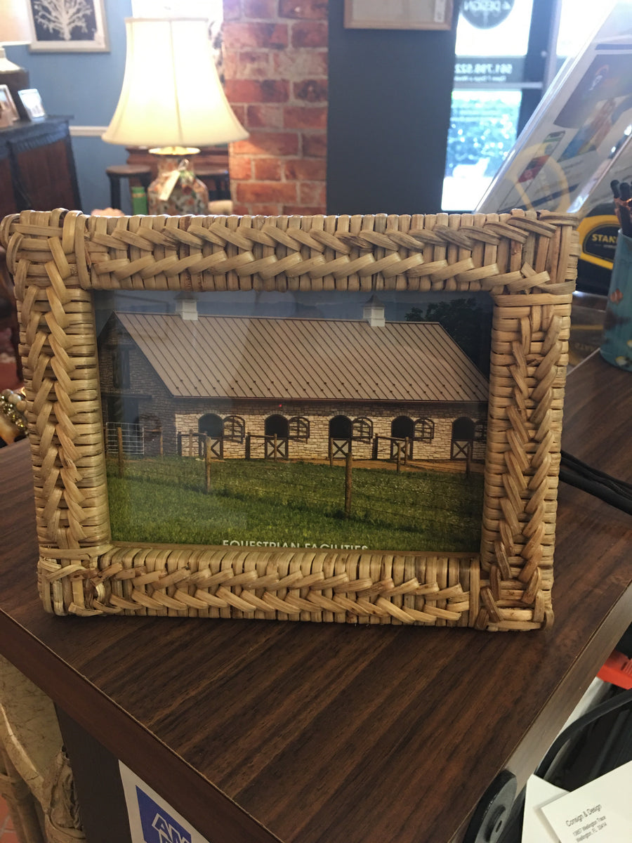 5X7 RATTAN FRAME