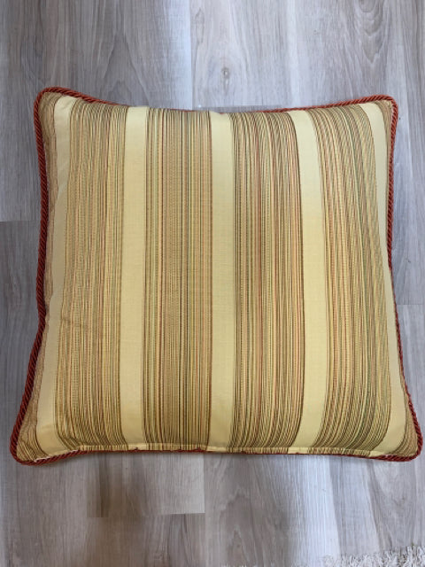PILLOW GOLD WITH STRIPES