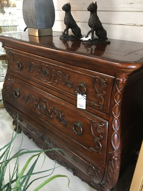 HEKMAN CHEST OF THREE DRAWERS WITH CARVED FLOWERS