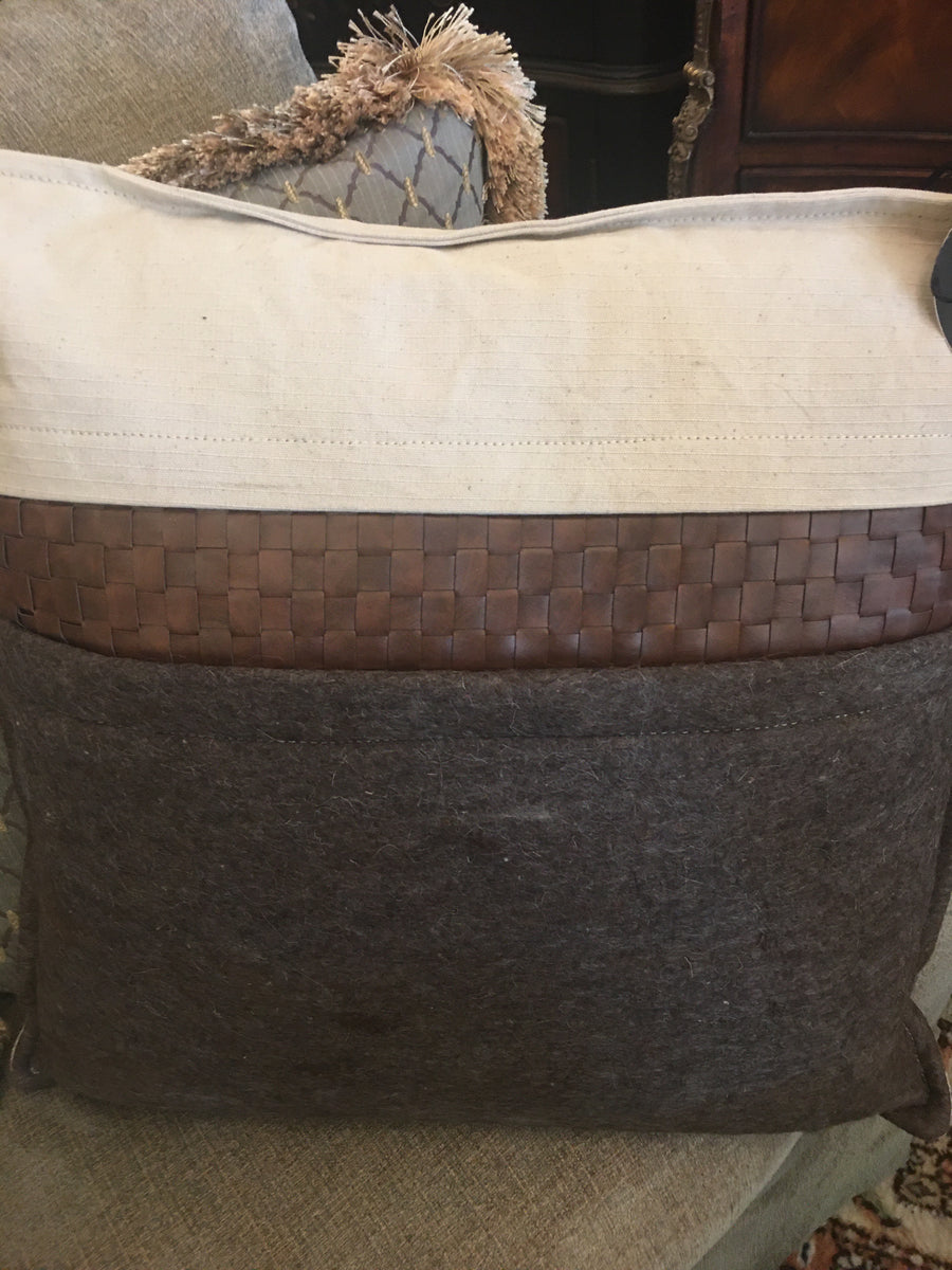 SQUARE STONE WASHED CANVAS/WOOL PILLOW