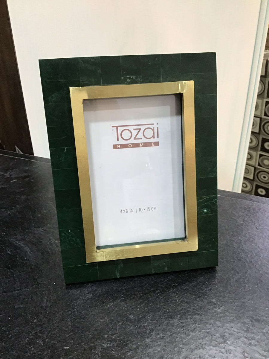 PHOTO FRAME GREEN AND GOLD