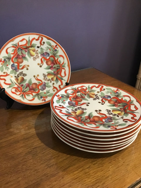 SET OF 8 SMALL HOLIDAY DISHES