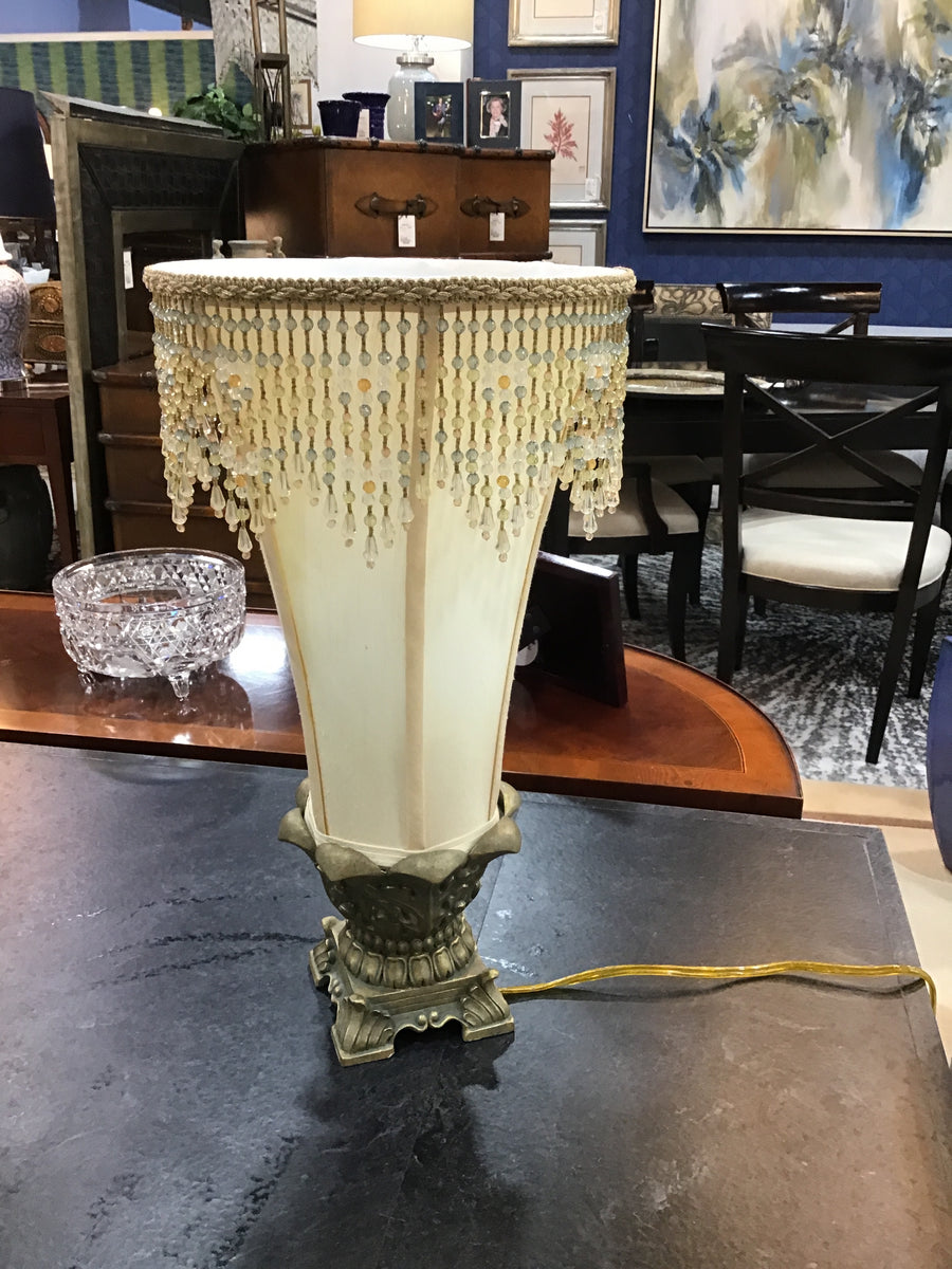TABLE LAMP WITH BEADED SHADE