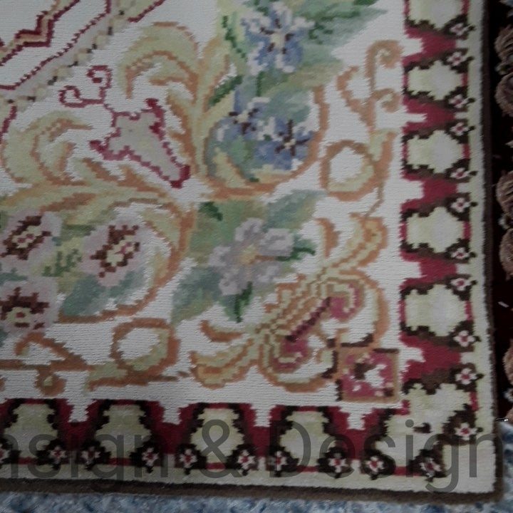 *RUNNER RUG WITH CREAM MAUVE YELLOW AND GREENS