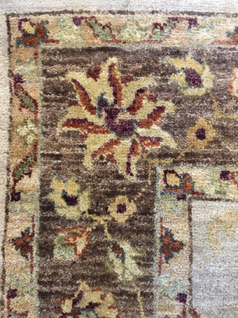 RUG BEIGE AND BROWN 48"W x 123"D
