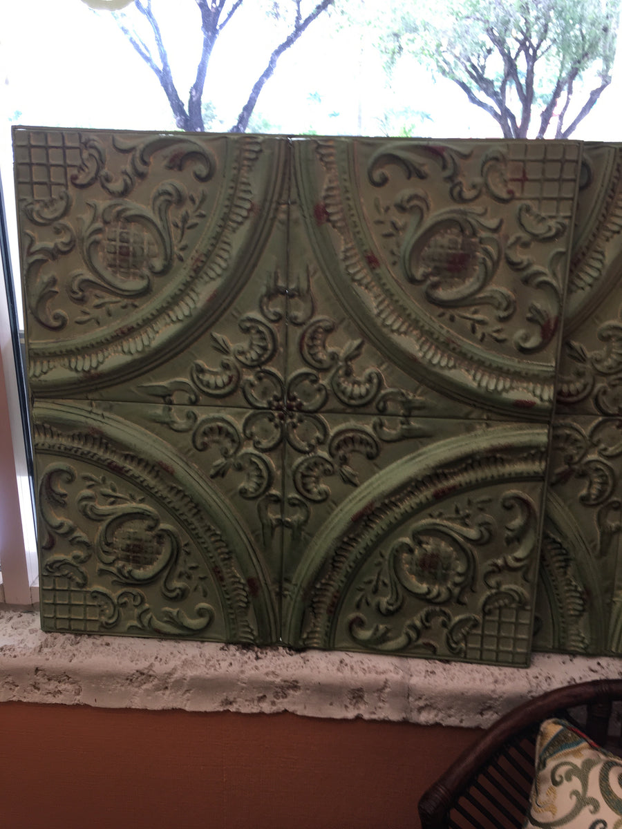 SET OF TWO METAL ART PIECES GREEN