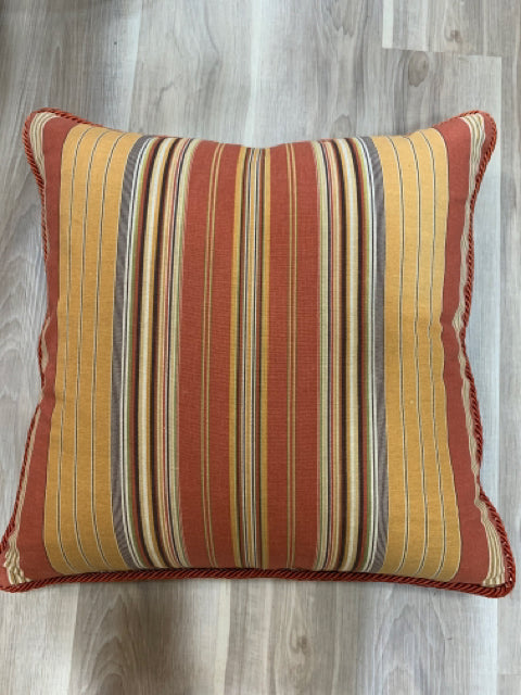 PILLOW RUST WITH STRIPES