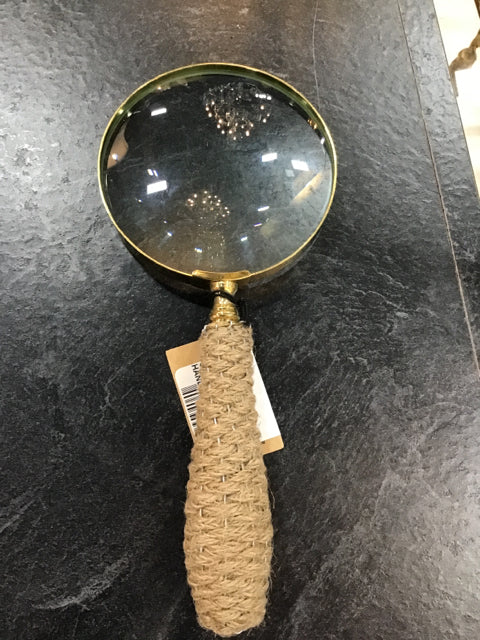 BRASS MAGNIFYING GLASS W/ JUTE HANDLE