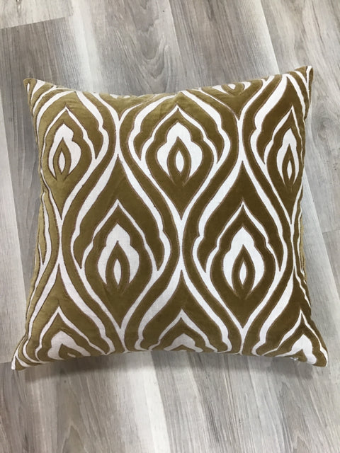 PILLOW WHITE AND LIGHT BROWN