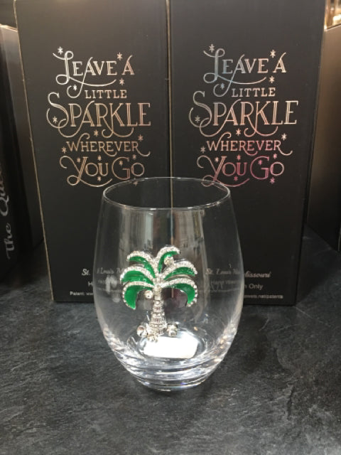 WINE GLASS GREEN DIAMOND PALM STEMLESS