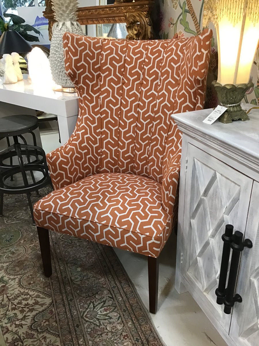 HICKORY WHITE CHAIR ORANGE WITH WHITE