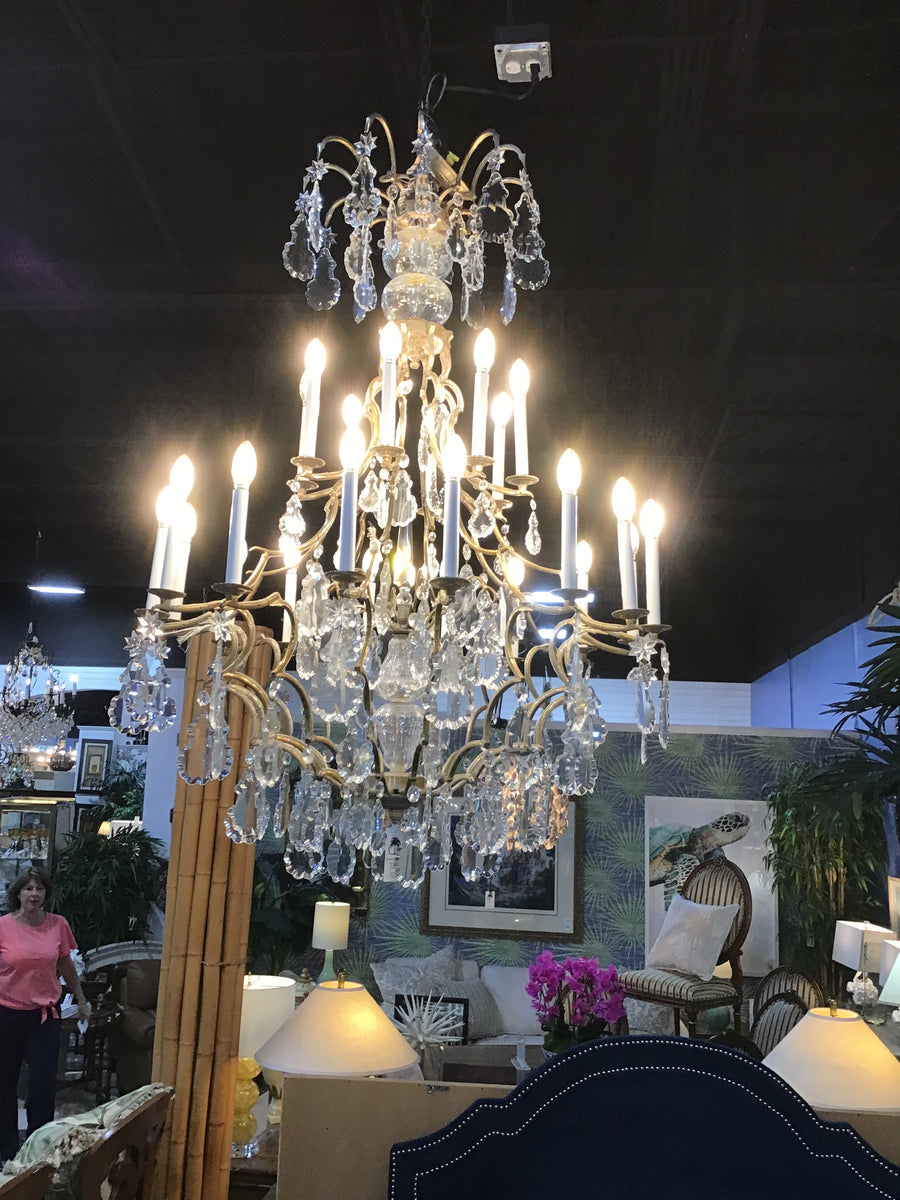*BRASS AND CRYSTAL CHANDELIER 24 LIGHTS 2 TIERS