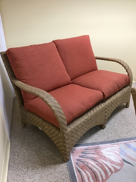 EBEL LOVESEAT WOVEN WITH RUST COOLRED CUSHIONS
