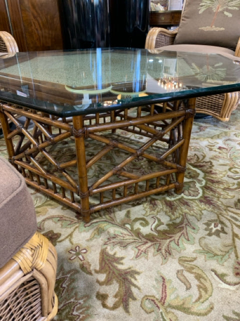LEXINGTON OCCASIONAL TABLE TOMMY BAHAMA STYLE OCTAGON WITH GLASS