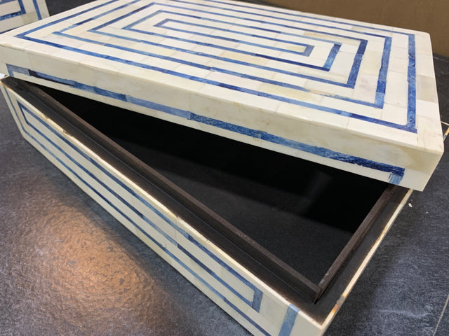 LARGE BONE BOX WHITE AND BLUE
